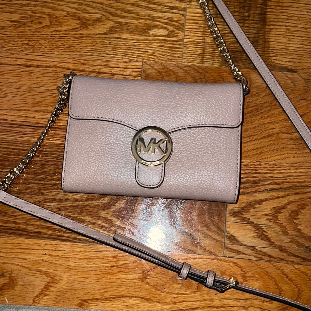 Michael Kors Convertible crossbody purse